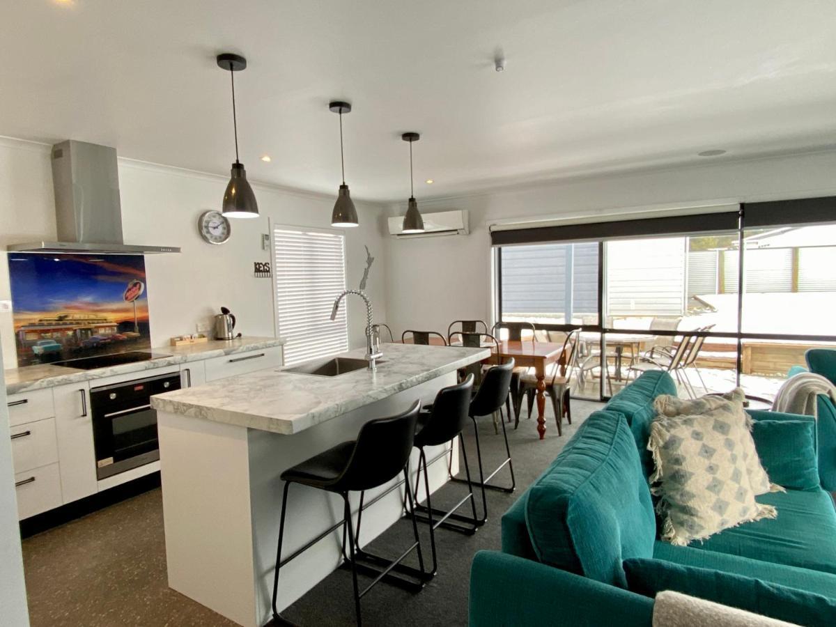 Modern, Functional And Central Twizel Extérieur photo
